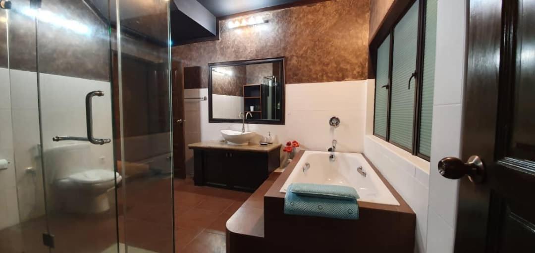 Zoo Villa With Private Pool @ Ampang Kl المظهر الخارجي الصورة